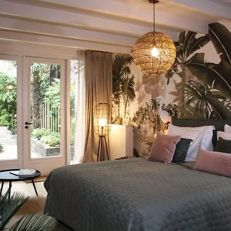 Villa360 Pensión 3*